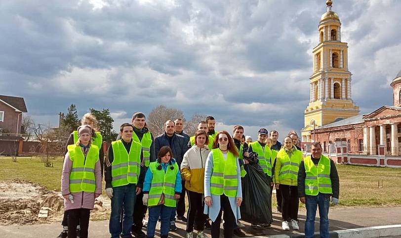 Субботник в Воскресенском храме села Ильинский Погост