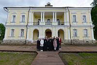 Соборное богослужение в Иоанно-Богословском храме деревни Корпуса