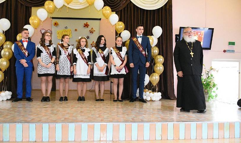 Последний звонок в школах Шатурского благочиния