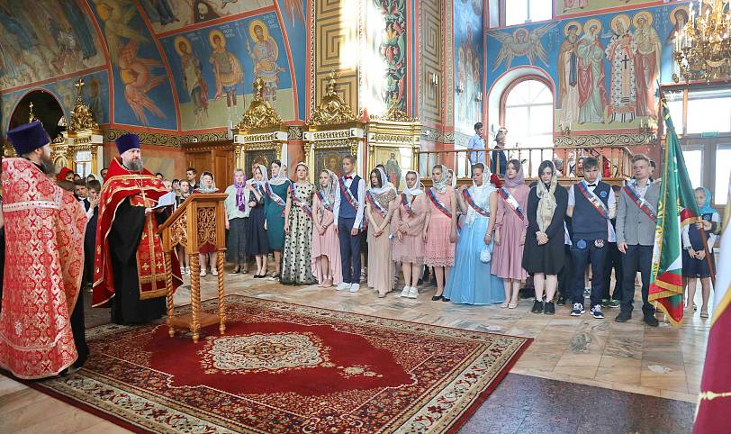 Последний звонок в Православной гимназии имени сщмч. Константина Богородского