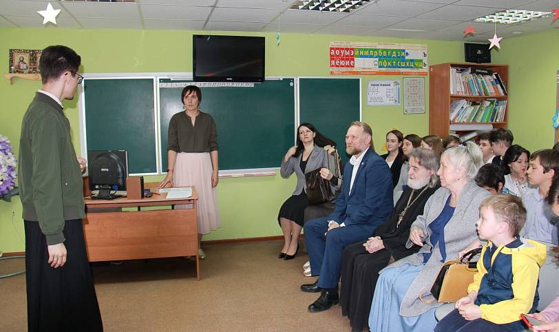 Визит руководителя Совета отцов при детском омбудсмене в Иоанно-Богословскую гимназию