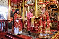 Архиерейское богослужение в Богородицерождественском храме села Рудне-Никитское