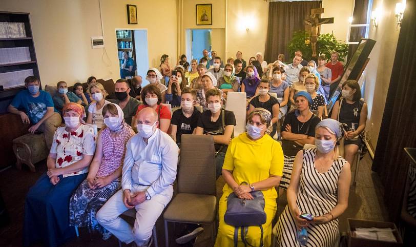 Собрание молодежного благотворительного объединения «Николаевцы» в Рошале