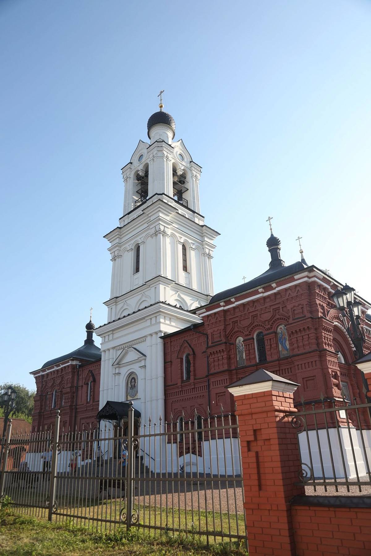 Архиерейское богослужение в Тихвинском храме Ногинска