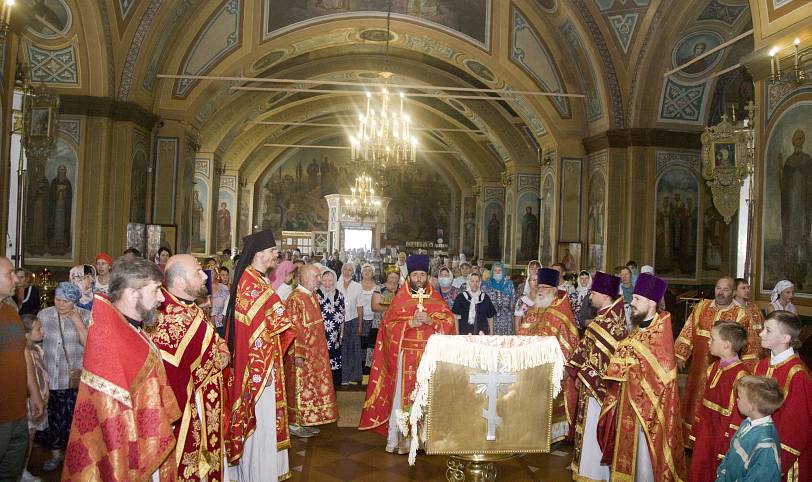 Престольные праздники в Пятницком храме села Туголес и Тихвинском храме села Евлево