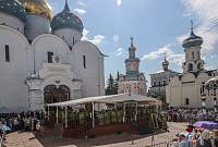 Божественная литургия в Троице-Сергиевой лавре 