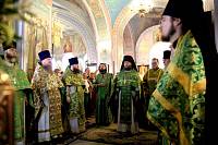 Божественная литургия в Покровско-Васильевском монастыре