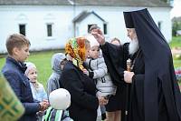 Архиерейское богослужение в Успенском храме села Стромынь