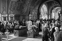 Прощание с погибшими при взрыве в жилом доме в Ногинске