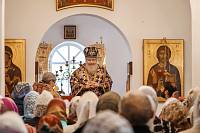 Престольный праздник в Крестовоздвиженском храме поселка Мишеронский