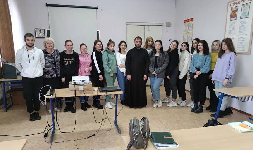 Лекции в Рошальском и Шатурском техникумах