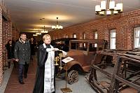 Освящение каретного двора в усадьбе Я. В. Брюса