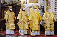 Митрополит Крутицкий и Коломенский Павел и архиереи Московской митрополии сослужили Святейшему Патриарху Кириллу за Божественной литургией в Храме Христа Спасителя