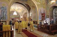 Архиерейское богослужение в Петропавловском храме поселка Обухово