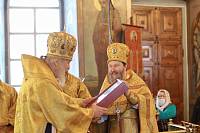 Архиерейское богослужение в Петропавловском храме поселка Обухово