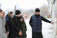 Гости в Христорождественском храме села Ямкино