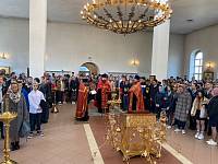 Молебен перед началом экзаменов для выпускников школ Павловского Посада
