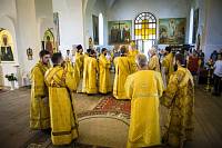 Архиерейское богослужение в Никольском храме села Середниково 