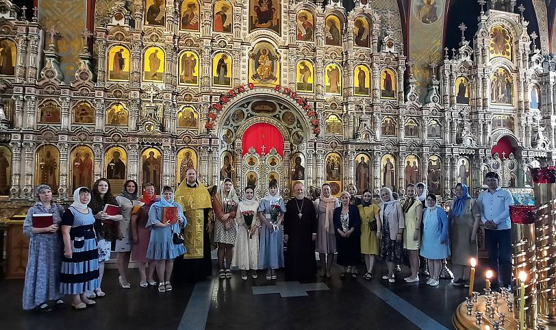 Вручение аттестатов выпускникам Православной Алексиевской гимназии г. Щелково