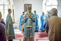 Архиерейское богослужение в Тихвинском храме села Евлево 