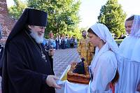 Архиерейское богослужение в Богородицерождественском храме села Гора 