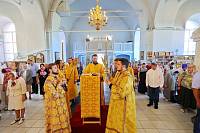 Архиерейское богослужение в Богородицерождественском храме села Гора 