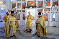 Архиерейское богослужение в Богородицерождественском храме села Гора 