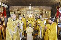 Архиерейское богослужение в Казанском храме деревни Леониха 