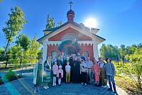 Архиерейское богослужение в храме иконы Божией Матери «Взыскание погибших» поселка Свердловский 