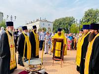 Освящение креста на купол Богоявленского храма посёлка Большие Дворы