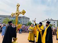 Освящение креста на купол Богоявленского храма посёлка Большие Дворы