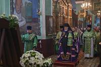 Архиерейское богослужение в Успенском храме села Стромынь 