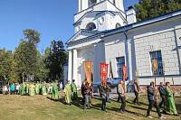 Архиерейское богослужение в Успенском храме села Стромынь 