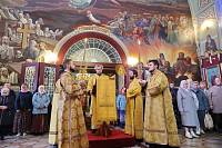 Архиерейское богослужение в Покровском храме села Старый Покров 