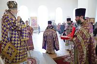 Архиерейское богослужение в Крестовоздвиженском храме города Орехово-Зуево 