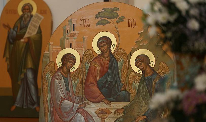 Соборное богослужение и освящение икон в Христорождественском храме села Ямкино