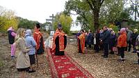 Освящение поклонного креста в деревне Губино