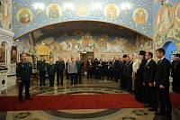 Награждение строителей Князь-Владимирского храма ведомственными наградами 