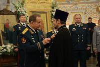 Награждение строителей Князь-Владимирского храма ведомственными наградами 