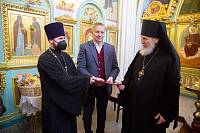 Церемония передачи здания храма иконы Божией Матери «Спорительница хлебов» г. Щёлково Русской Православной Церкви 