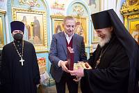 Церемония передачи здания храма иконы Божией Матери «Спорительница хлебов» г. Щёлково Русской Православной Церкви 