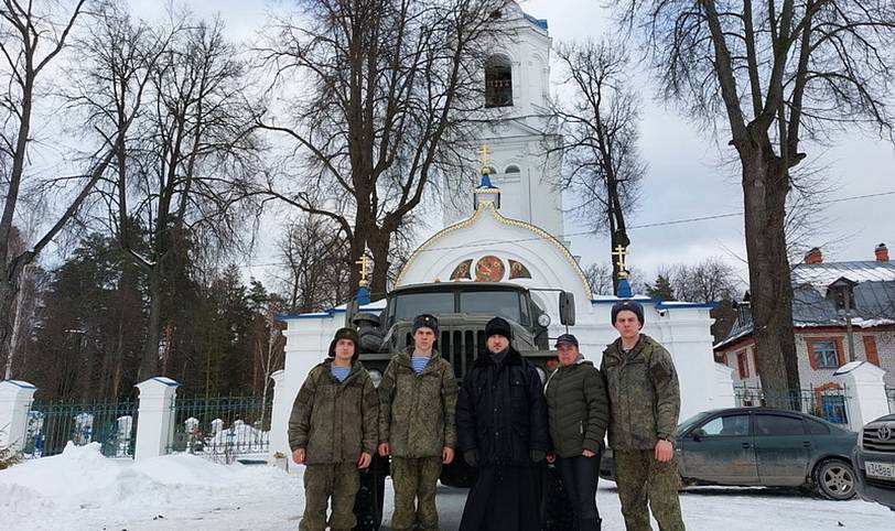 Передача гуманитарной помощи на Донбасс жителями деревни Нестерово