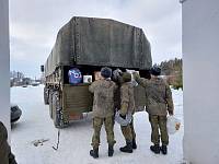 Передача гуманитарной помощи на Донбасс жителями деревни Нестерово