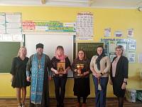 Освящение школы в деревне Новинка