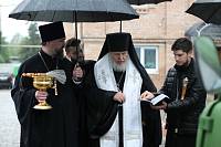 Освящение автотранспорта и гуманитарного груза перед отправкой на Донбасс