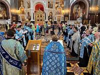 Духовенство Балашихинской епархии совершило молебное пение у иконы Божией Матери «Феодоровская» в Храме Христа Спасителя