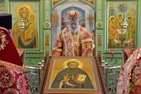 Архиерейское богослужение в Троицком храме села Рязанцы 