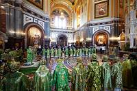 Божественная литургия в Храме Христа Спасителя