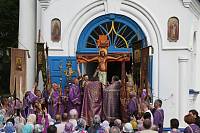 Принесение копии Животворящего Креста Господня в Успенский храм на Стромыни