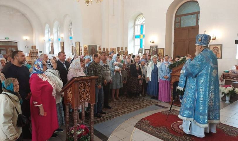 Престольный праздник в Казанском храме деревни Запутное 